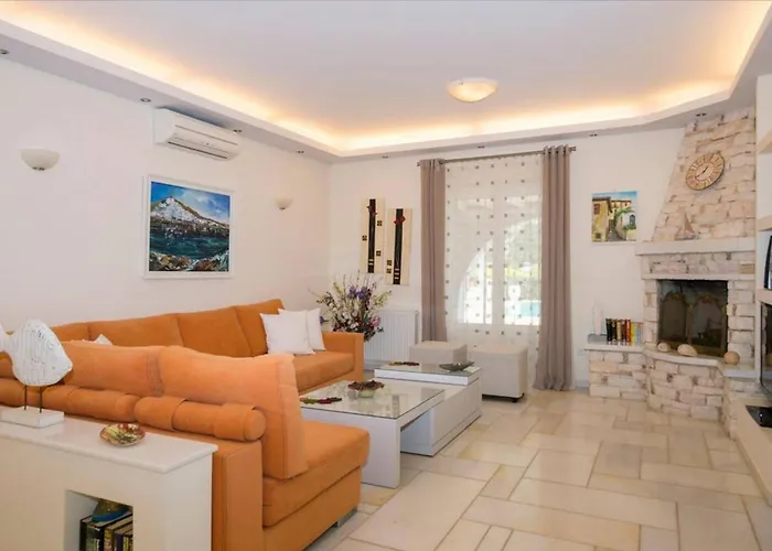 Ferienhaus Dionysos In Alikí