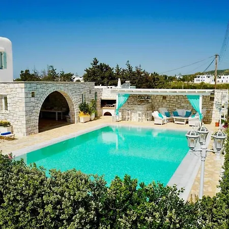 Dionysos In Holiday home