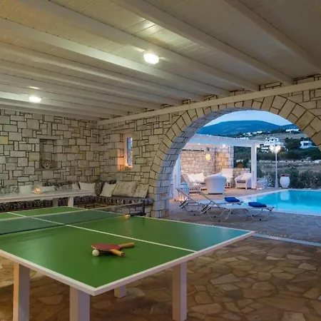 Holiday home Dionysos In *