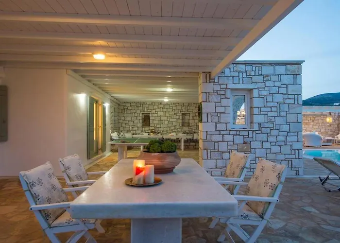 Dionysos In Holiday home Aliki (Paros)